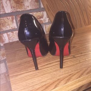 Christian Louboutin Size 39